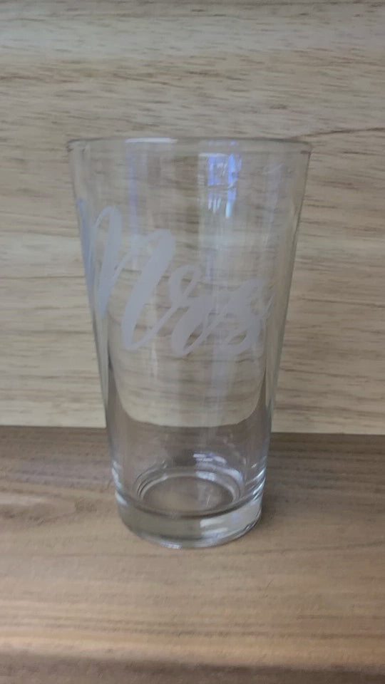 Mr and Mrs Wedding Glasses - Engraved Beer Pints