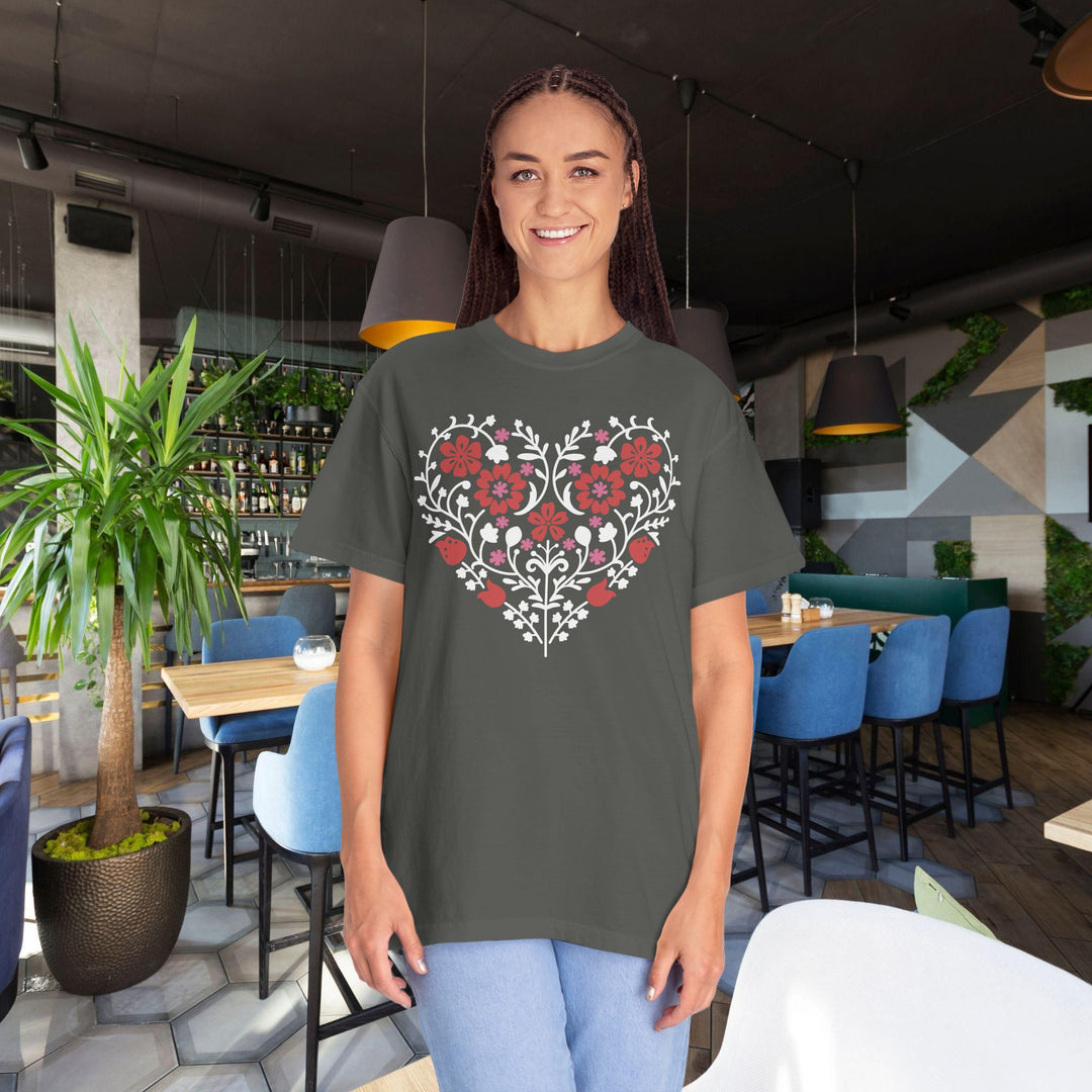 BOHO Floral Heart T-Shirt | Floral Fall Graphic Flowers and Hearts Tee
