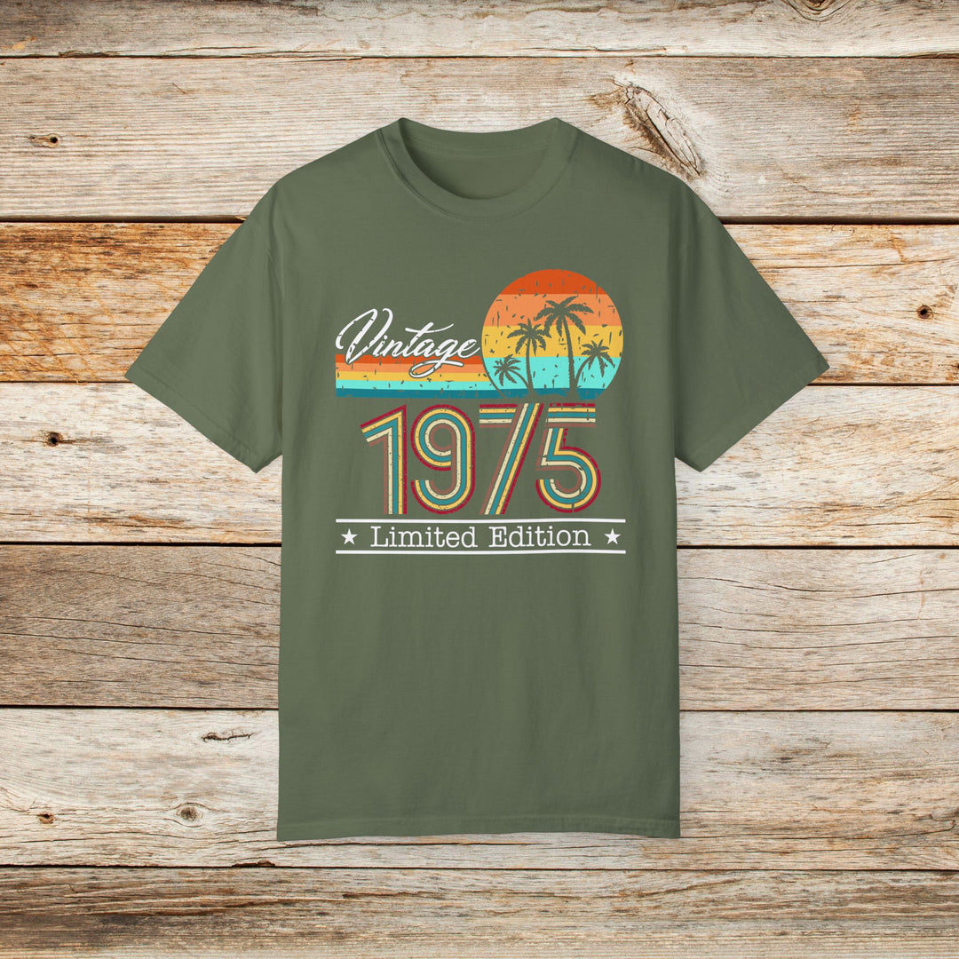 Retro 1975 Birthday T-Shirt