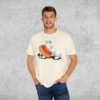 Retro Print 'Eat Me' T-shirt - Hot Dog Graphic