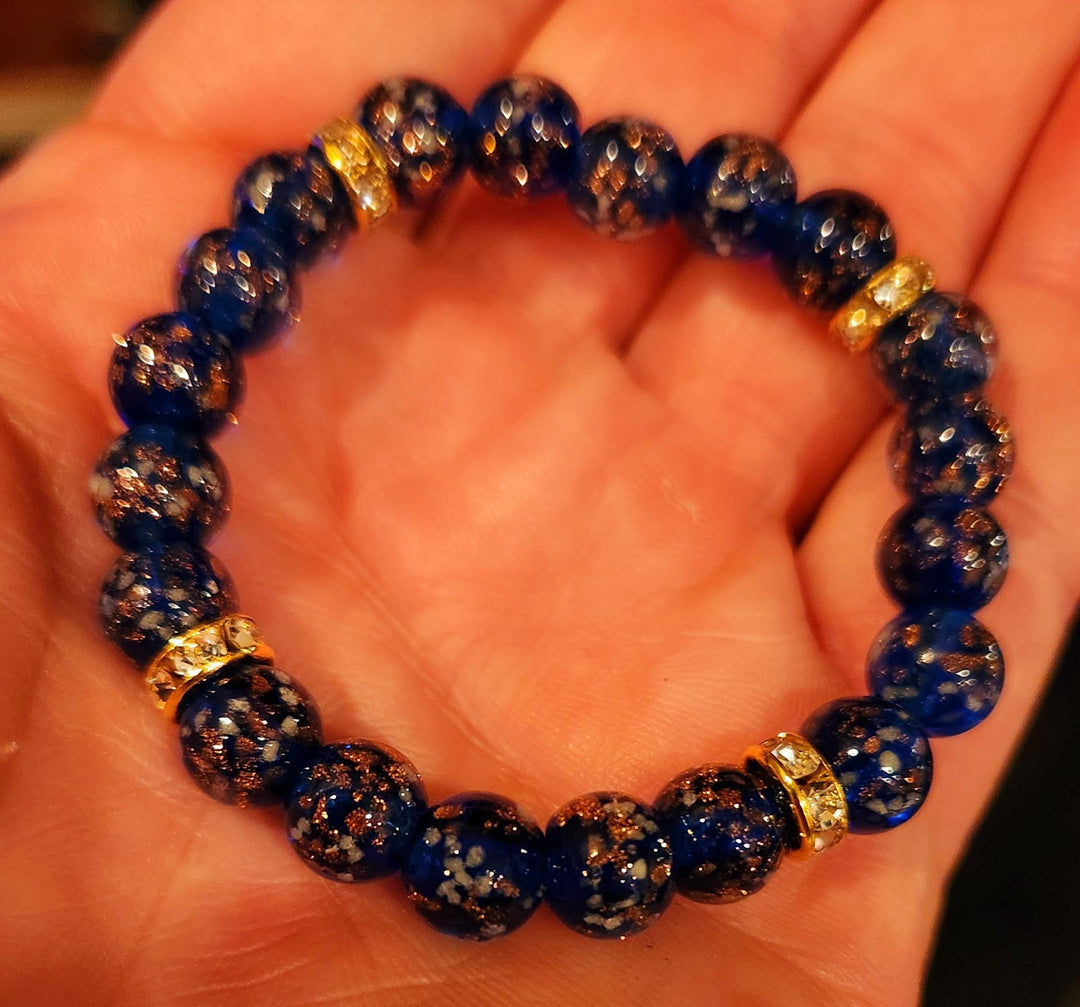 Celestial Glow Bracelet: Luminous Glass Beads with Gold Flakes