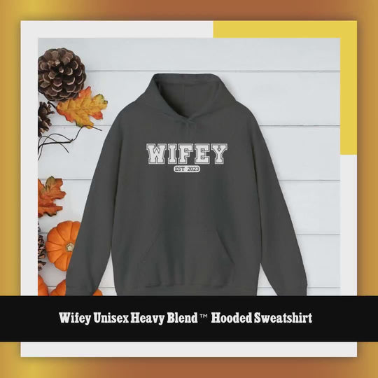 Wifey Unisex Heavy Blend™ Hooded Sweatshirt by@Outfy