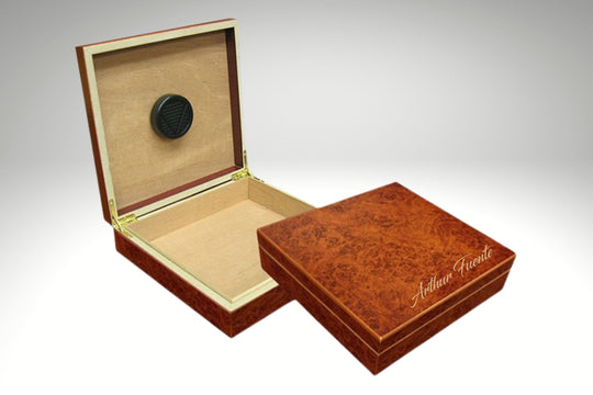 Engraved Cigar Humidor Box Burl