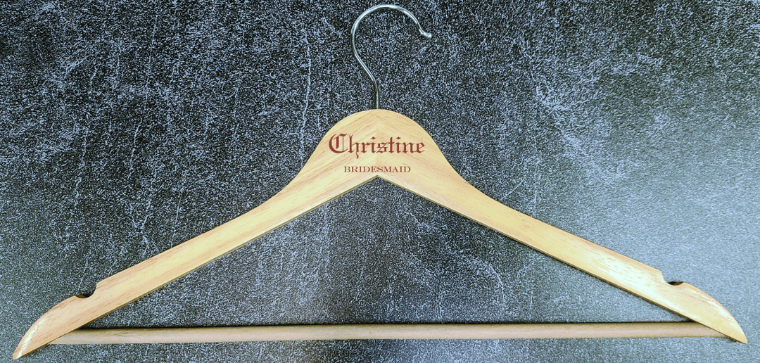 Engraved Hangers Natural / Classic Wedding