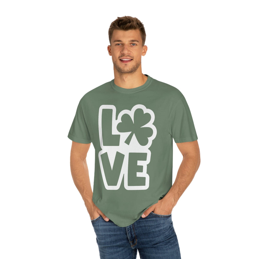 St. Patrick's Day Shirt Unisex Irish Love T-shirt St. Patty's Day Love Top Women's Love Tee Shirt Men's T-Shirt St. Pat's